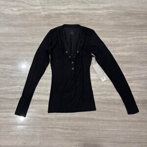 Negative whipped henley in blackbrand